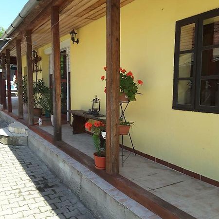 Ibolya Apartman Apartment Kano Exterior photo